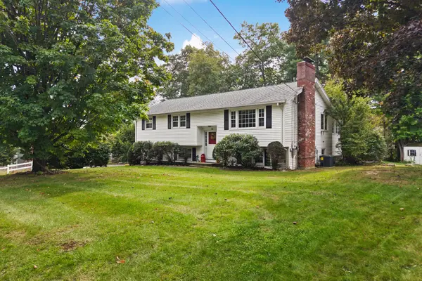 36 Alexander Ave, Dracut, MA 01826