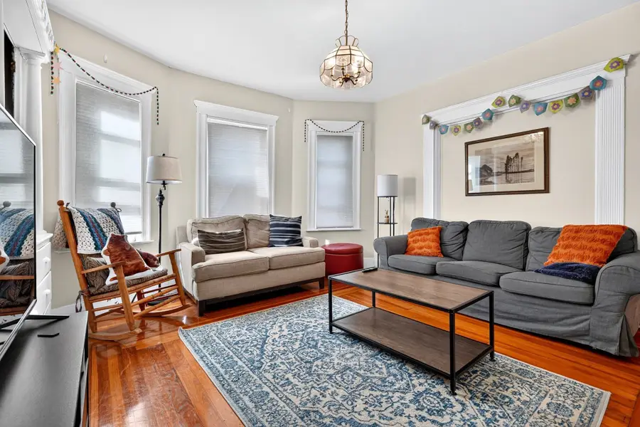 23 Packard Ave, Somerville, MA 02144 - #3