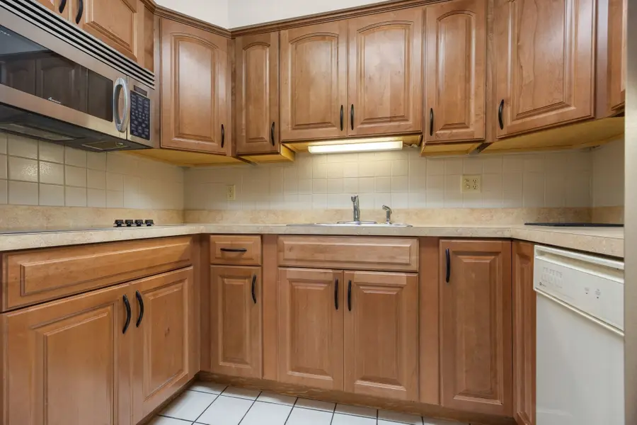 180 Green Street #411, Melrose, MA 02176 - #3
