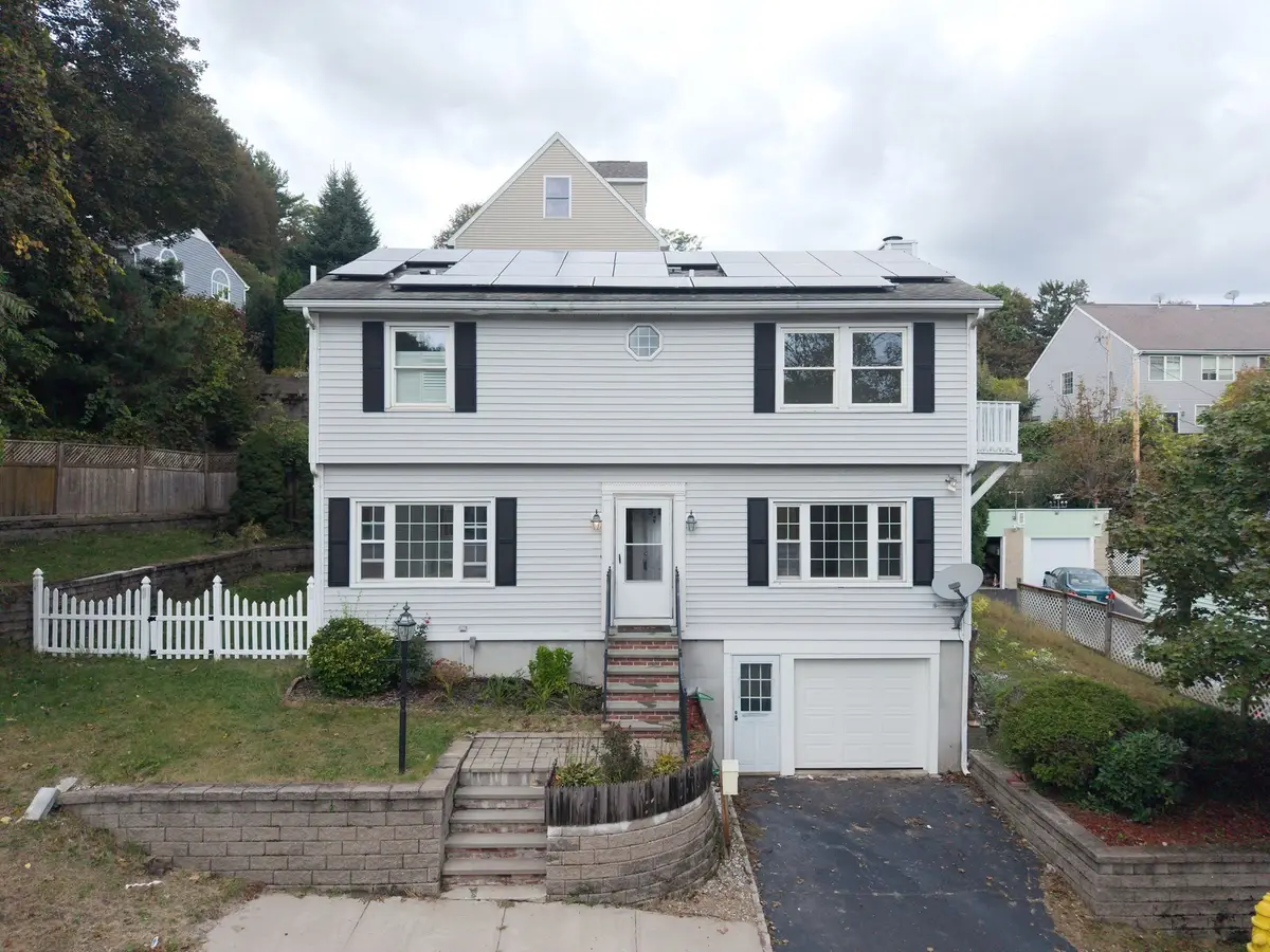 24 Ellsmere St, Worcester, MA 01604 - #1