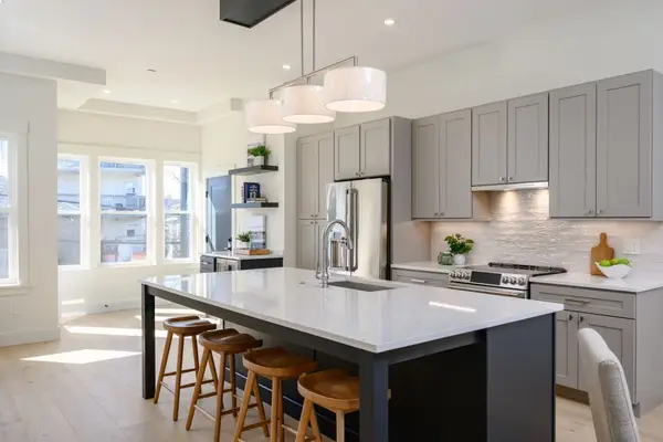 21 Tanglewood Road #4, Boston, MA 02124