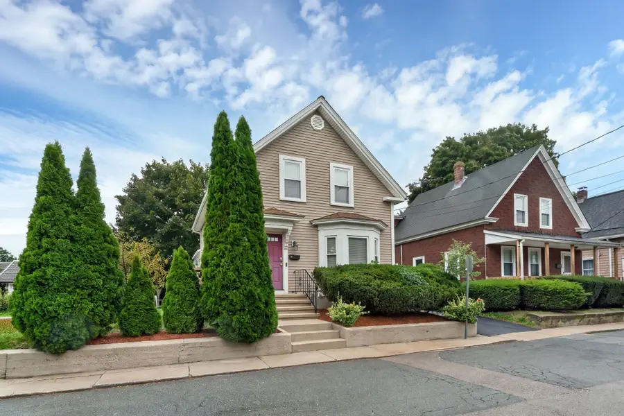 25 Fuller Pl, Mansfield, MA 02048 - #3