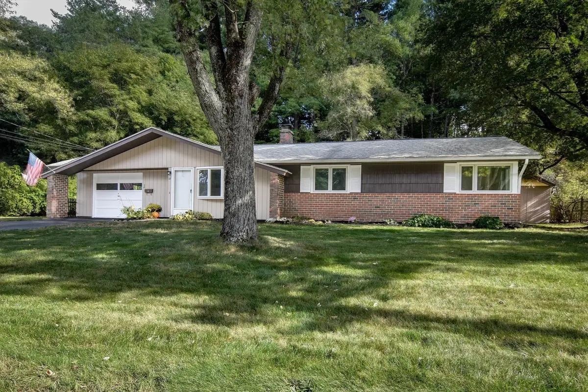 29 Eisenhower Road, Framingham, MA 01701 - #1
