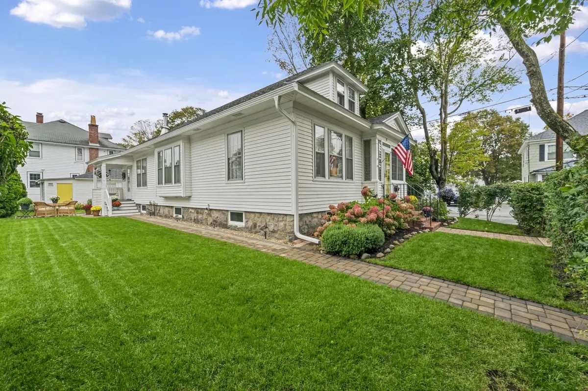 40 Quincy St, Methuen, MA 01844 - #1
