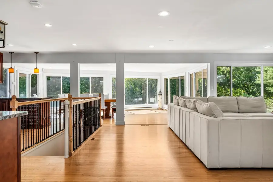 42 Farview Ave, Shrewsbury, MA 01545 - #2