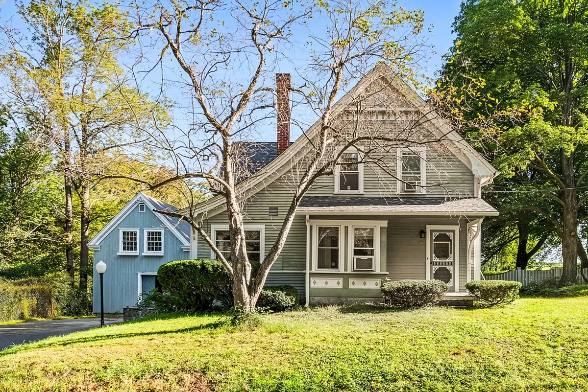 161 Pleasant St, Lunenburg, MA 01462 - #1
