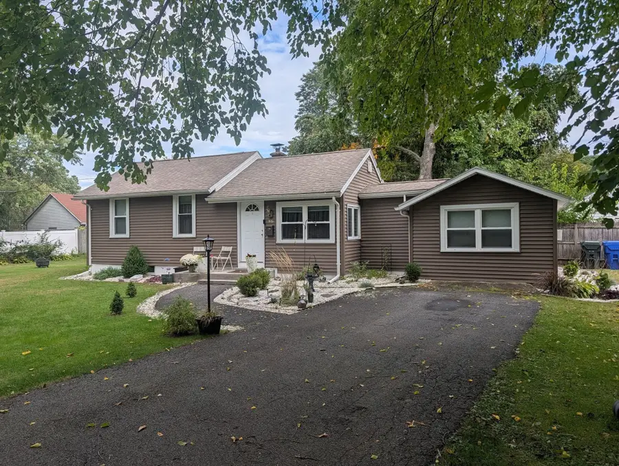 195 Ambrose, Springfield, MA 01109 - #3