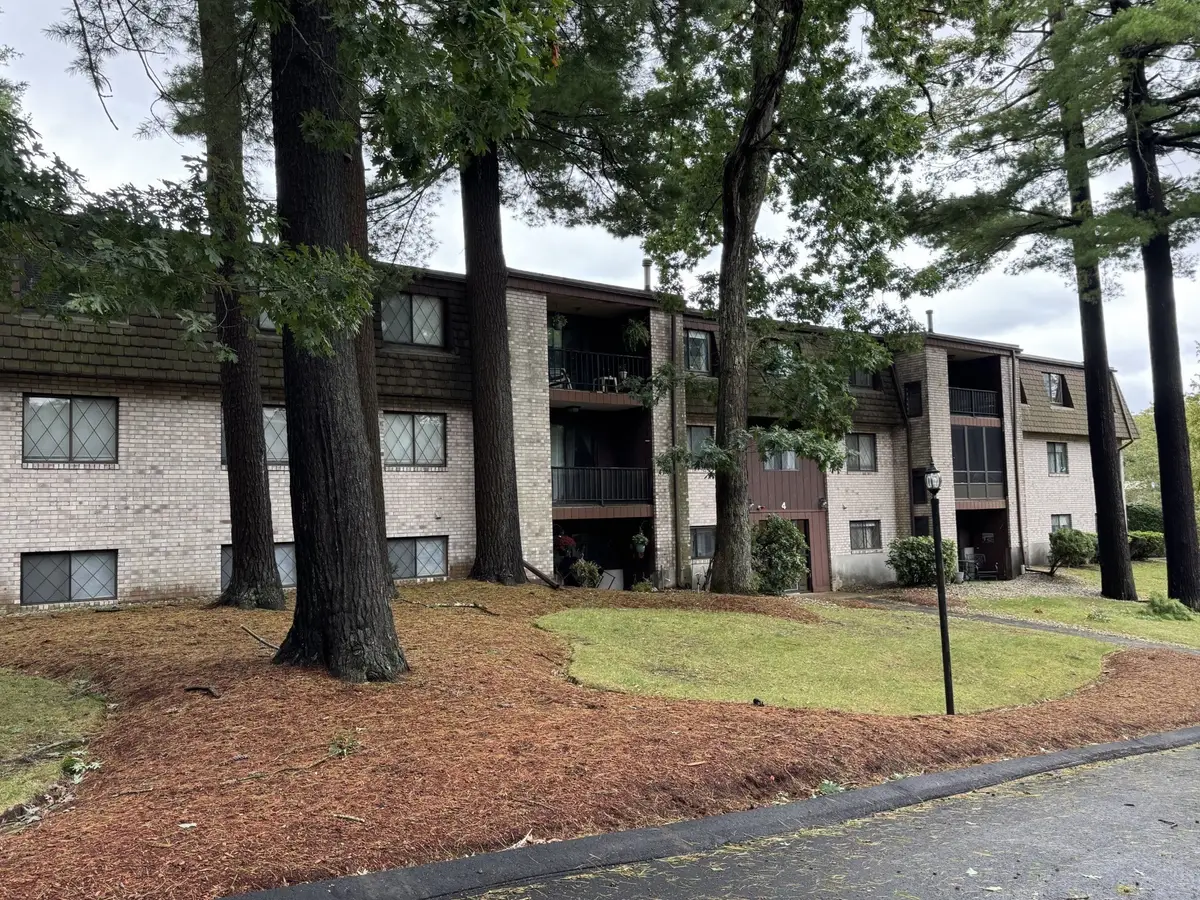 4 Greenbriar Drive #102, North Reading, MA 01864 - #1