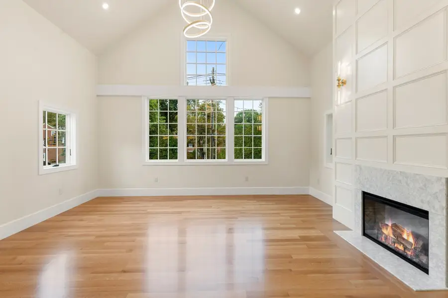 2 Pleasant St #2, Lexington, MA 02421 - #2