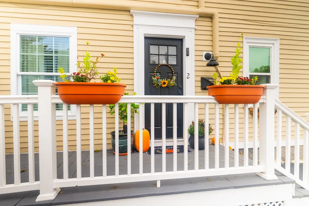 2 Washington St #2, Amesbury, MA 01913 - #1