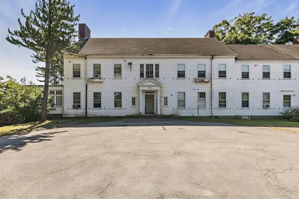 43 Whitehall Cir, Beverly, MA 01915