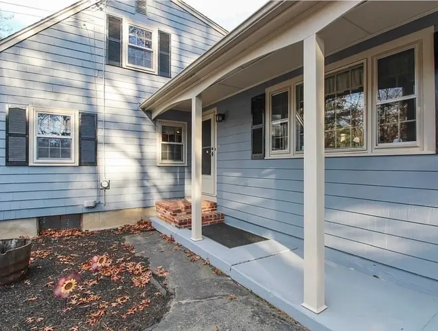 211 Cross St, Hanson, MA 02341 - #2