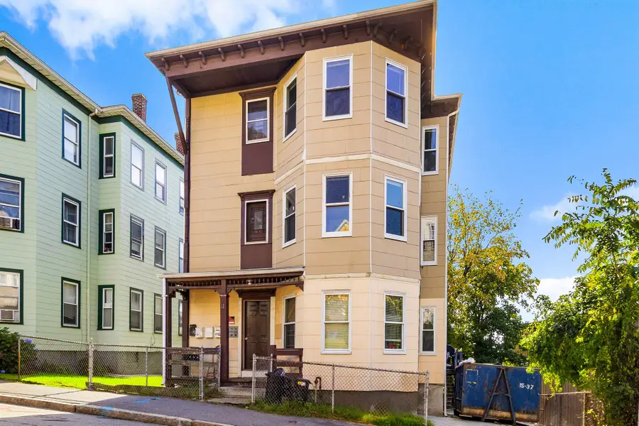 11 Glenwood St, Worcester, MA 01610 - #2