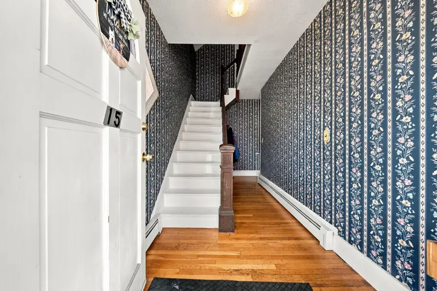 15 Otis St, Lowell, MA 01852 - #2