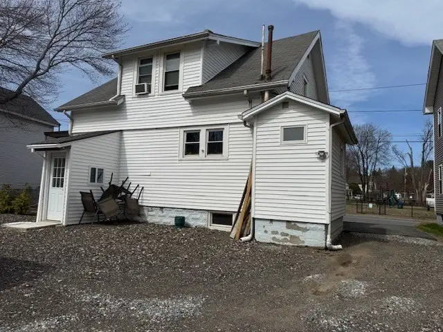 14 Taylor St, Chicopee, MA 01020 - #3
