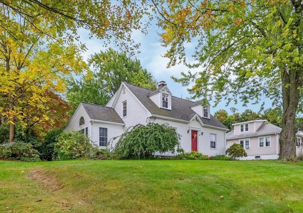 5 Field St, Auburn, MA 01501 - #1