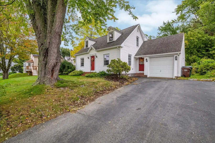 5 Field St, Auburn, MA 01501 - #2