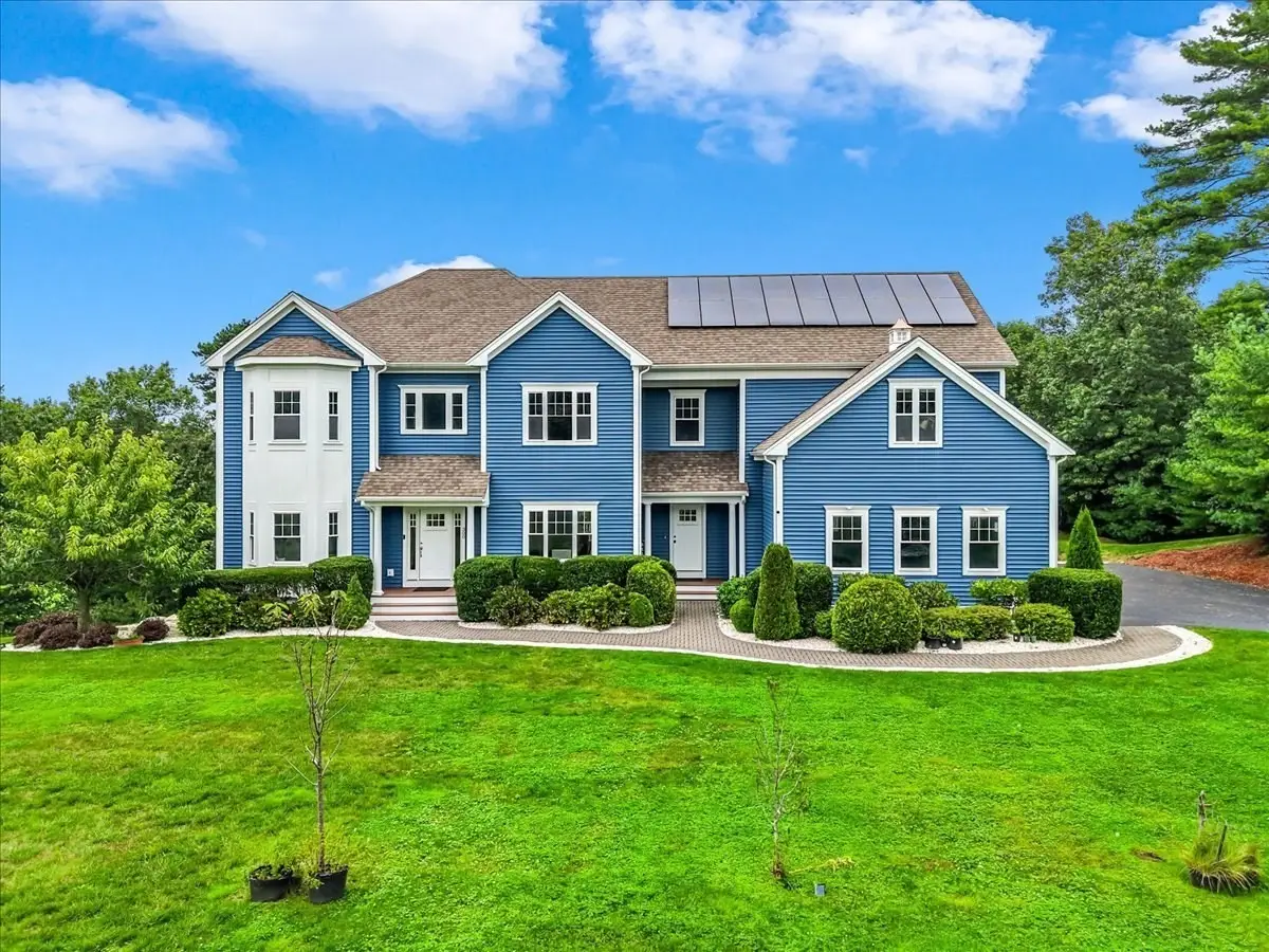 300 Country Club Way, Kingston, MA 02364 - #1