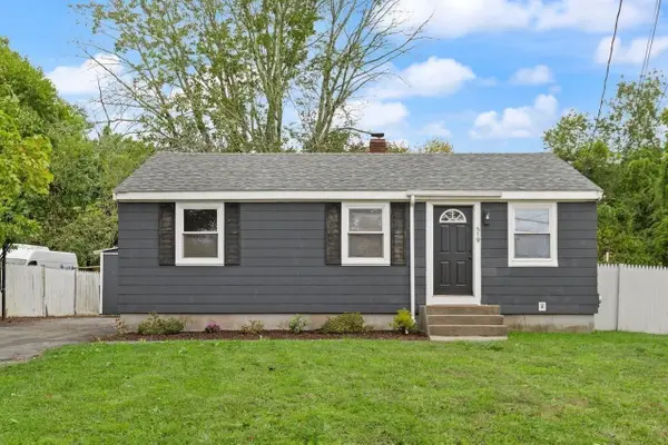 519 Turnpike St, Easton, MA 02375
