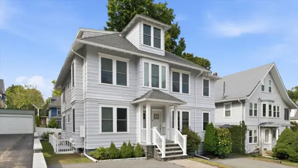 15 Ricker Rd #2, Newton, MA 02458