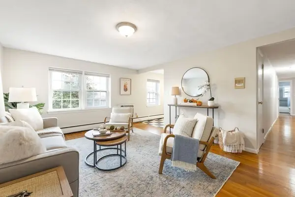 210 Hillside Ave #32, Needham, MA 02494