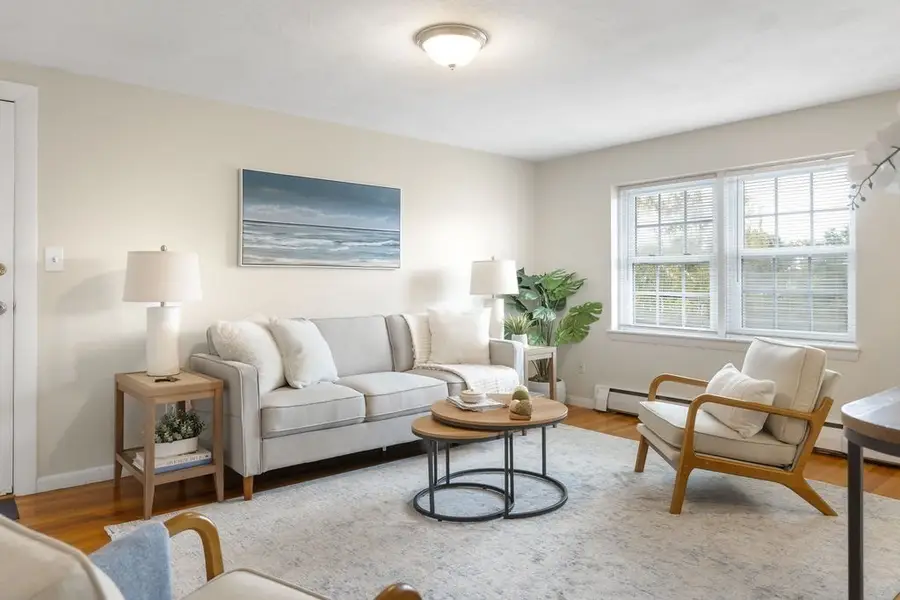 210 Hillside Ave #32, Needham, MA 02494 - #3