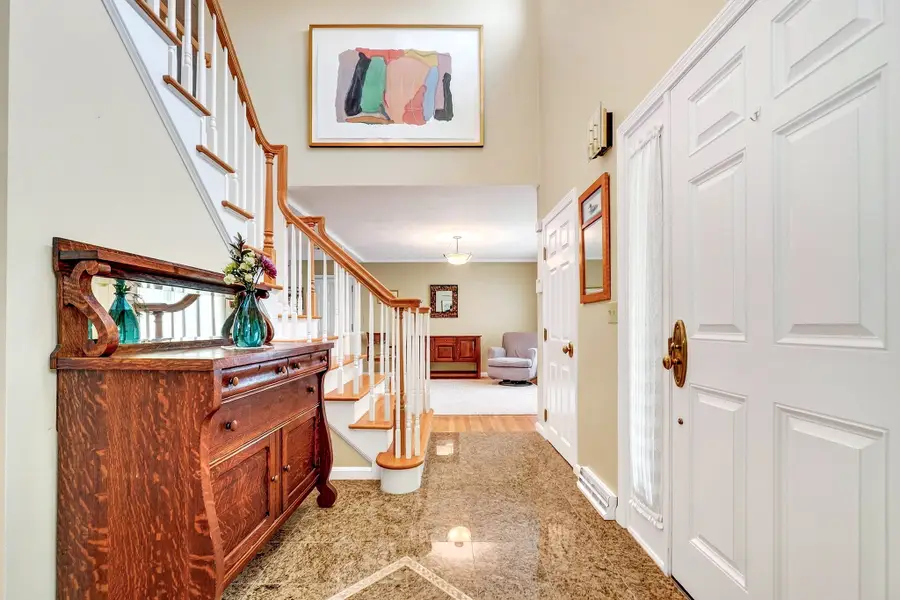 14 Mulberry Ln, Canton, MA 02021 - #3