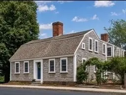 218 Sandwich St, Plymouth, MA 02360
