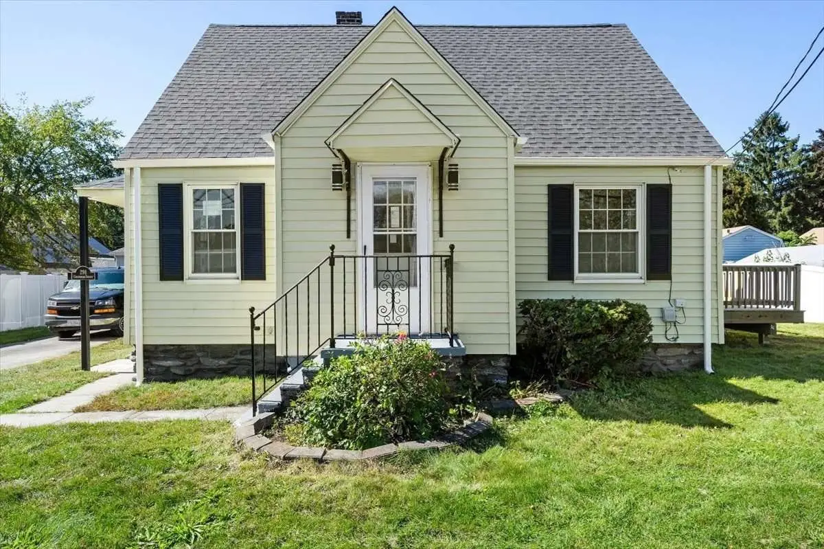 298 Greenwood St., Worcester, MA 01607 - #1