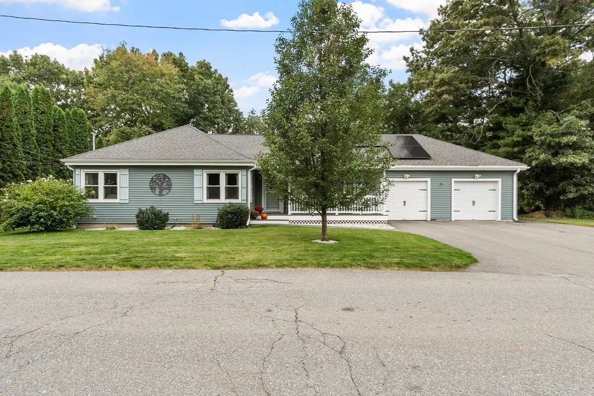 36 Harkins St, Lancaster, MA 01523 - #1