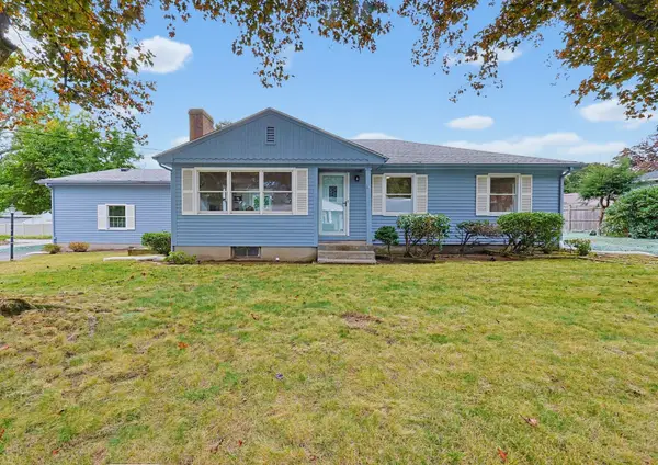 16 Westmont Cir, Shrewsbury, MA 01545