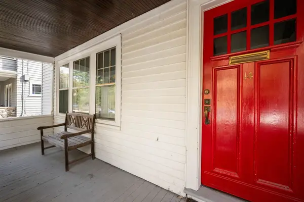 14 Notre Dame Ave #C, Cambridge, MA 02140