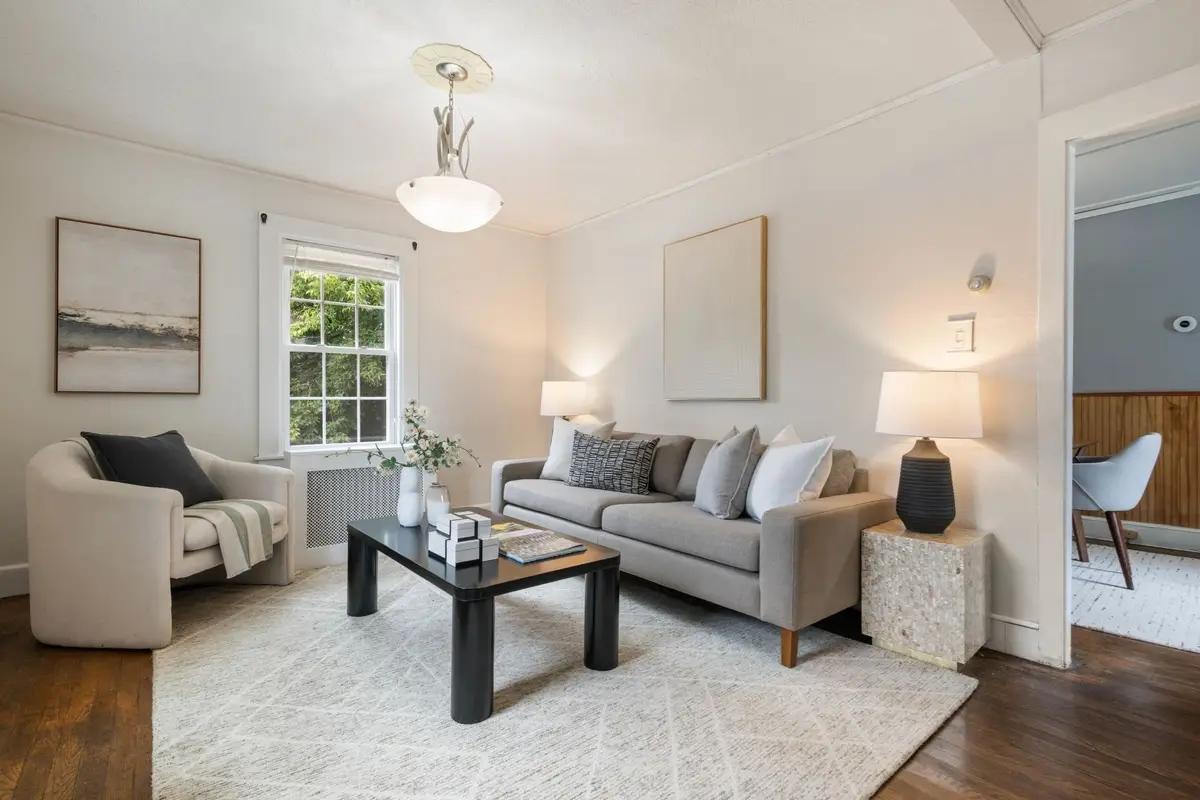 8 Pulaski St, Peabody, MA 01960 - #1