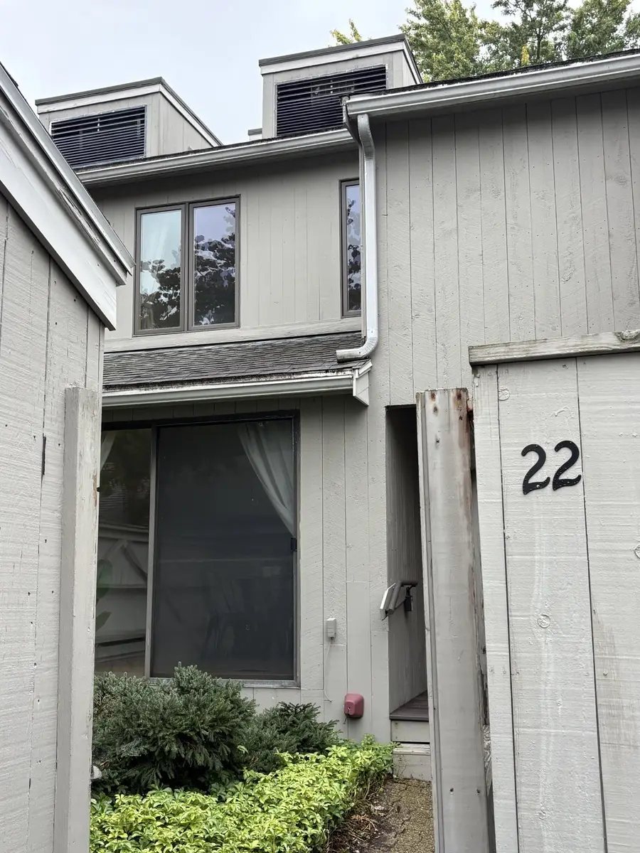 22 Mill Pond #22, North Andover, MA 01845 - #2