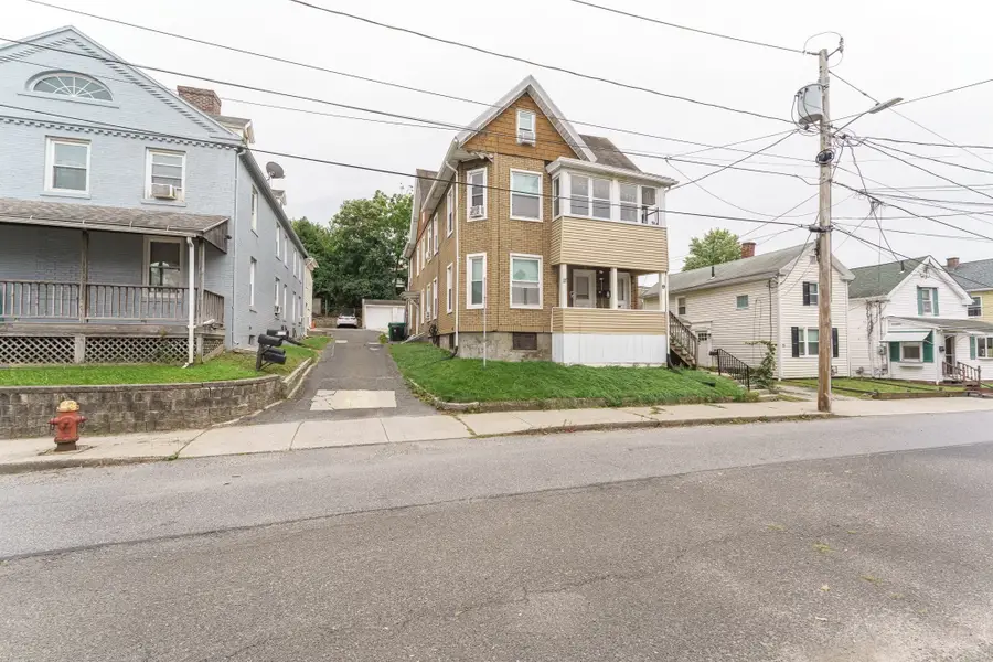 17 Spring St, Chicopee, MA 01013 - #2