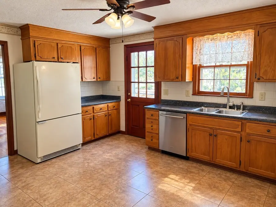 1 Cutler Rd, Paxton, MA 01612 - #3