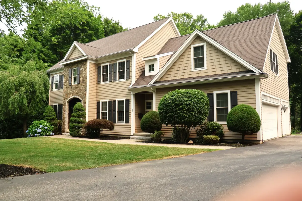 5 Merriam Avenue, Shrewsbury, MA 01545 - #1