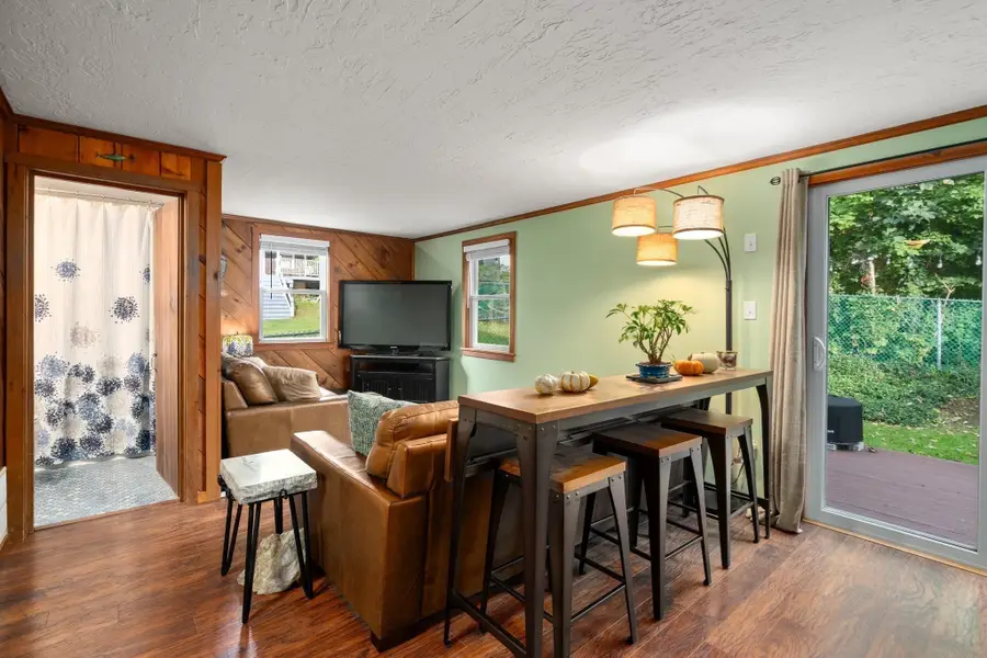 24 Avenue C, Plymouth, MA 02360 - #3