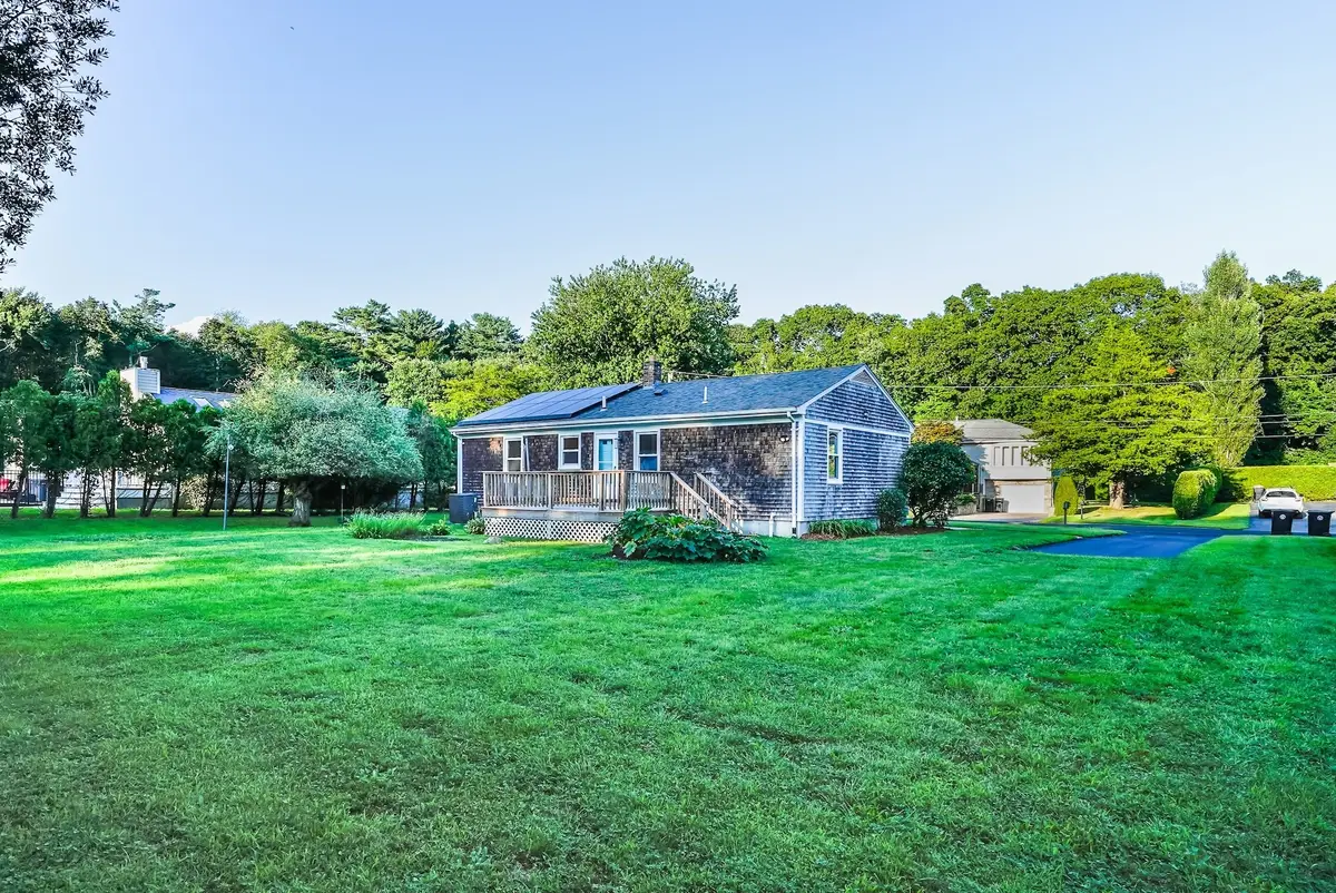 39 Ruby Ct, Dartmouth, MA 02747 - #1