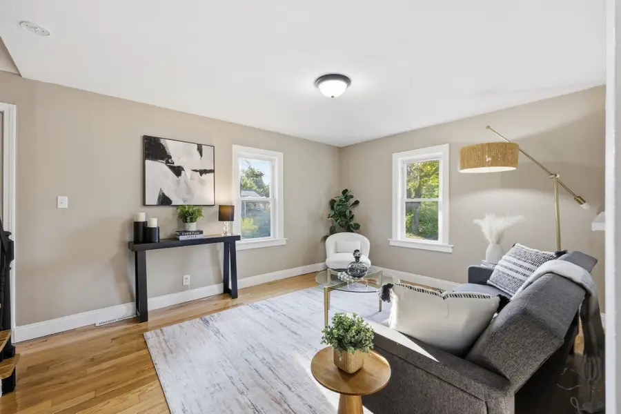 19 Cherry Street, Agawam Town, MA 01030 - #3