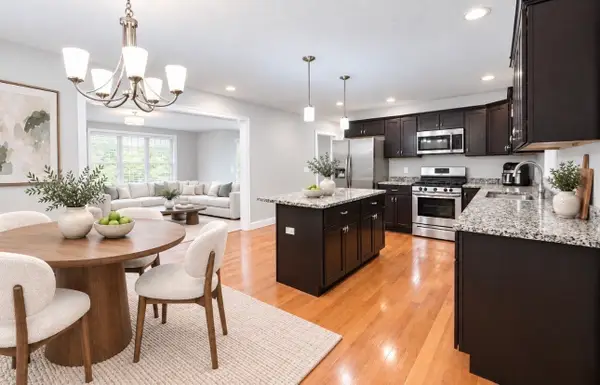 1531 Broadway, Raynham, MA 02767