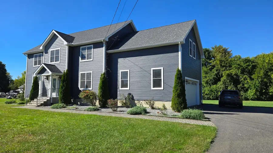 537 Southwick Rd, Westfield, MA 01085 - #3