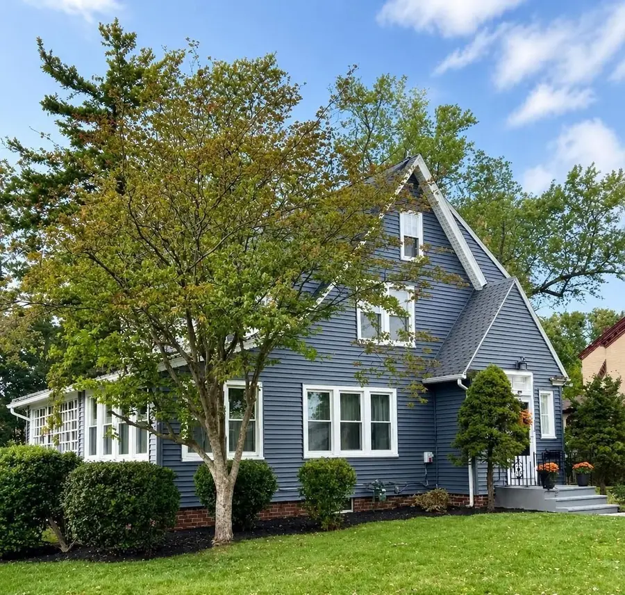 29 Rogers Ave, West Springfield, MA 01089 - #2