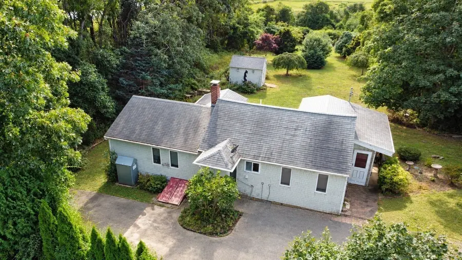 25 Whisper Ln, Fairhaven, MA 02719 - #2