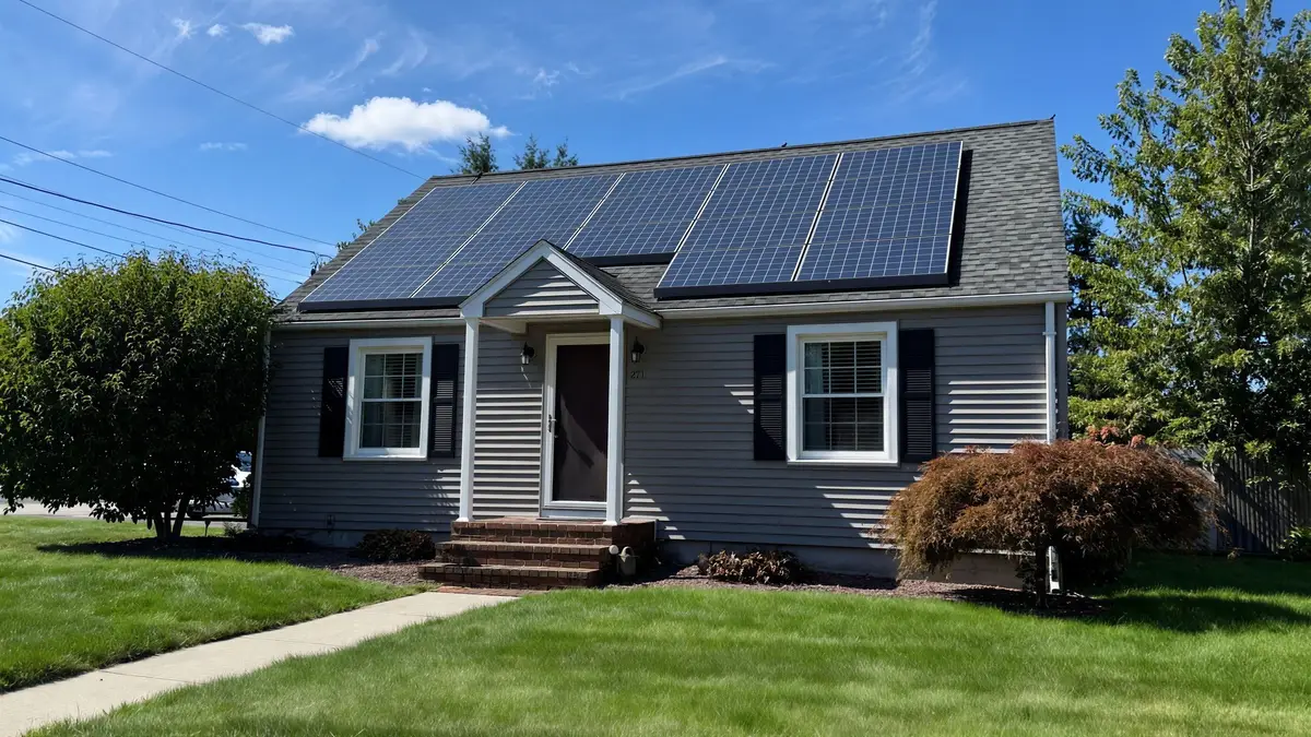 211 Holyoke St, Ludlow, MA 01056 - #1