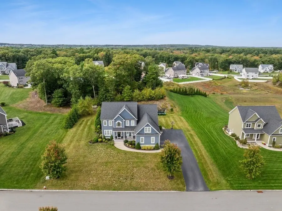 4 Oxbow Dr, Plainville, MA 02762 - #3