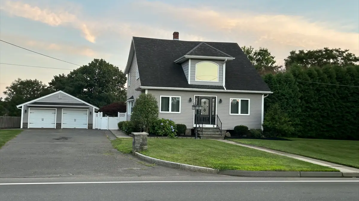 681 Mill St, Agawam Town, MA 01030 - #1