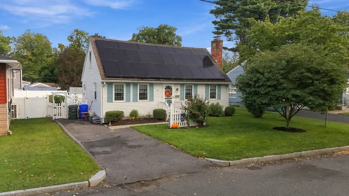 24 Sedgelia Street, Springfield, MA 01104 - #1