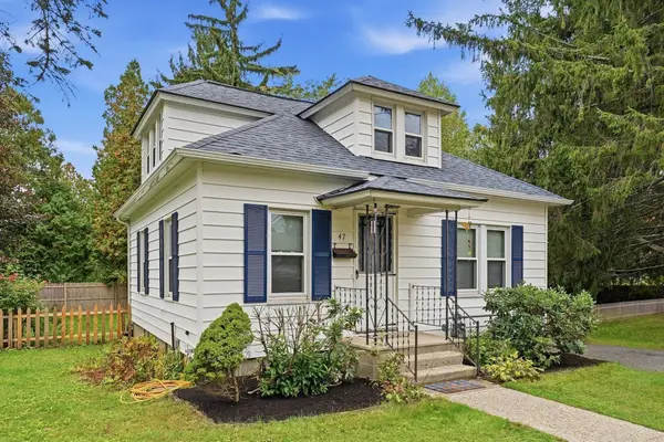 47 Shearer St, Palmer, MA 01069