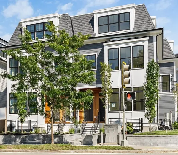 325A Alewife Brook Pkwy #A, Somerville, MA 02144